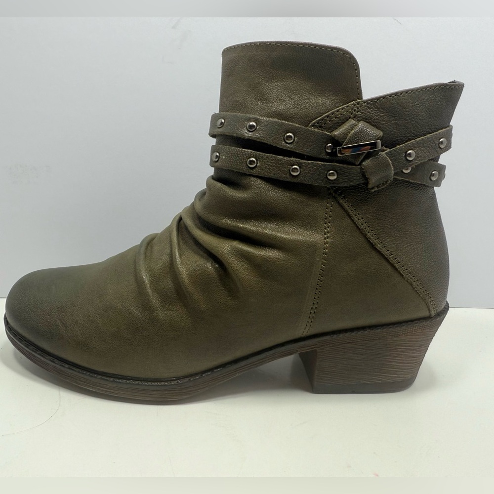 NWOT - Propet Leather Ankle Boots